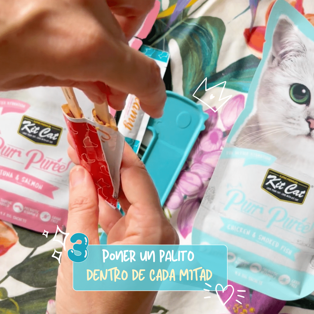 Introduce un palito en cada corte del snack