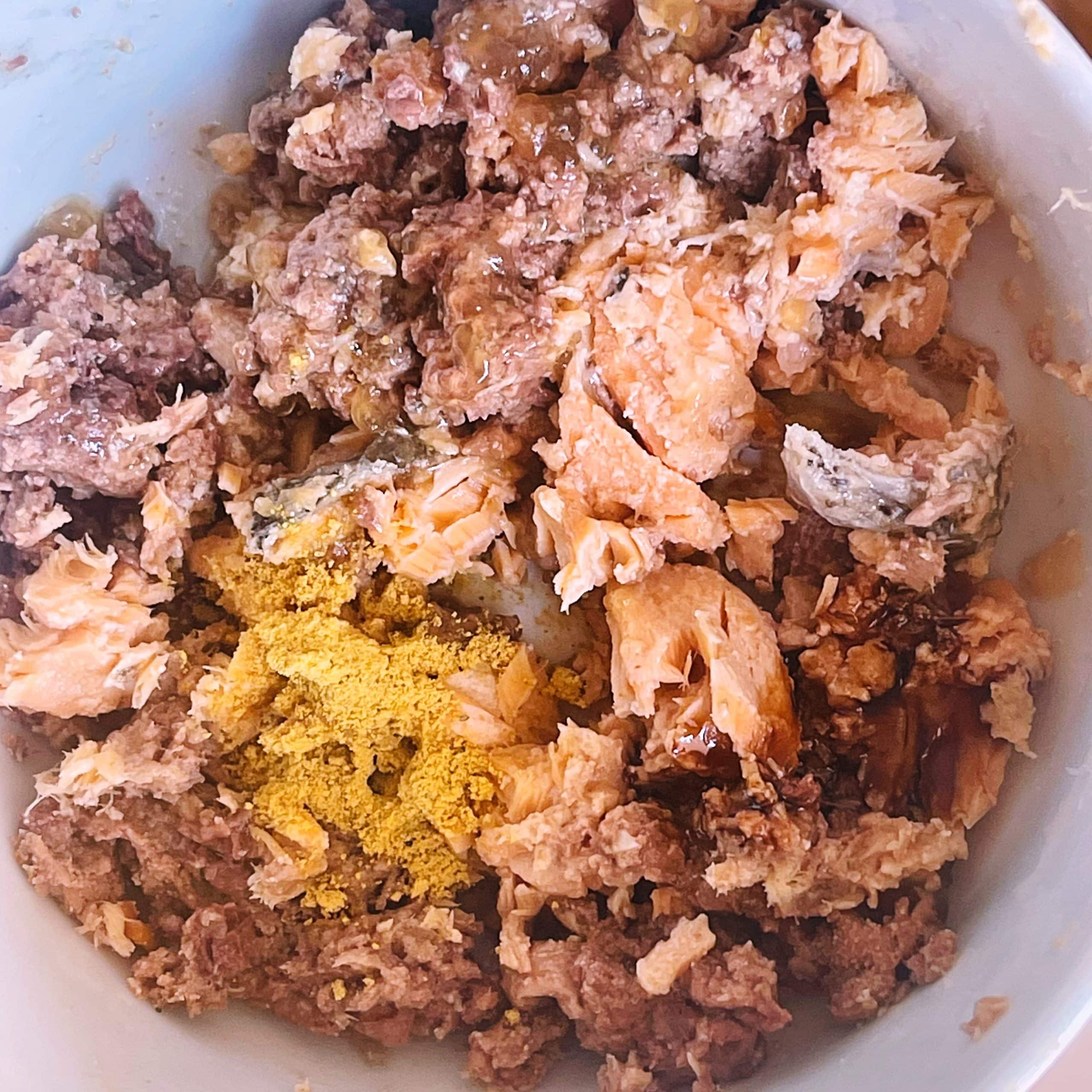 Lata de Salmon cocinado para perros con suplemento de Calabaza
