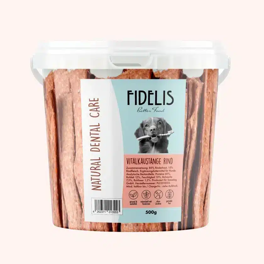 Sticks dentales de Ternera Fidelis combinan piel natural y carne de vacuno para favorecer la higiene dental de forma natural, ayudando a reducir el sarro gracias a su textura dura y diseño especial para la masticación. Además, aportan nutrientes beneficiosos como colágeno, biotina, vitaminas y hierro, y se elaboran con ingredientes locales, trazables y sin aditivos artificiales mediante un suave proceso de secado al aire. Sticks dentales de Ternera